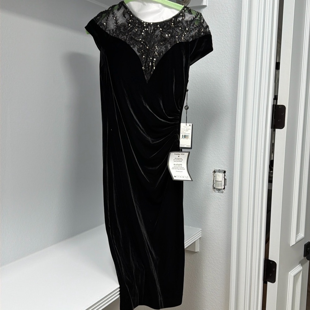 Brand new Adrianna Papell black sequin velvet dress